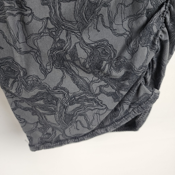 Eddie Bauer Capri Pant Women 8 Travex Gray Geometric Hiking (30x20) - Picture 6 of 10